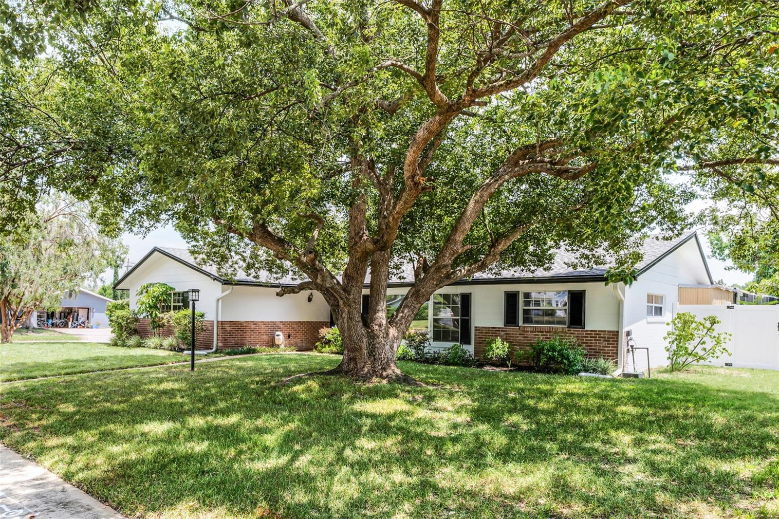 2632 DERBYSHIRE RD, MAITLAND, FL, 32751