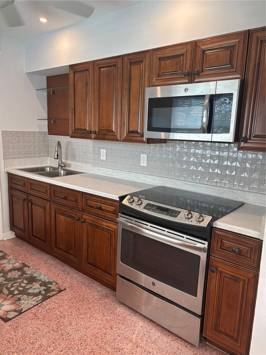 420 15TH AVE S, ST PETERSBURG, FL, 33701