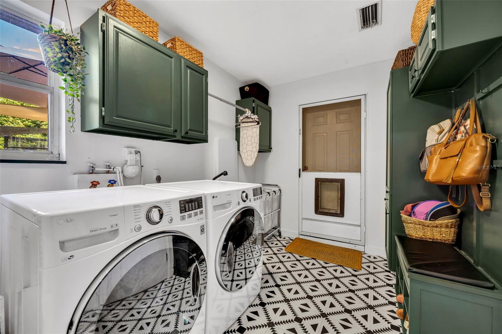 1413 MOSELLE AVE, ORLANDO, FL, 32807