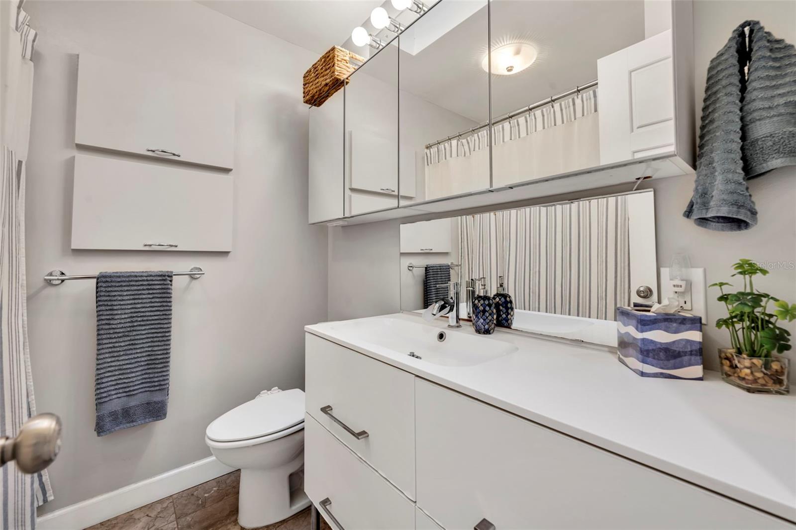 1413 MOSELLE AVE, ORLANDO, FL, 32807