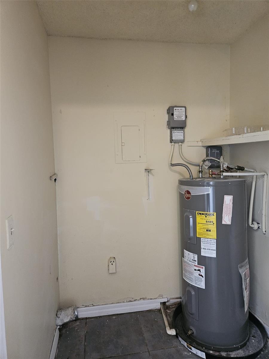 672 LESLIE CT #672, ALTAMONTE SPRINGS, FL, 32701