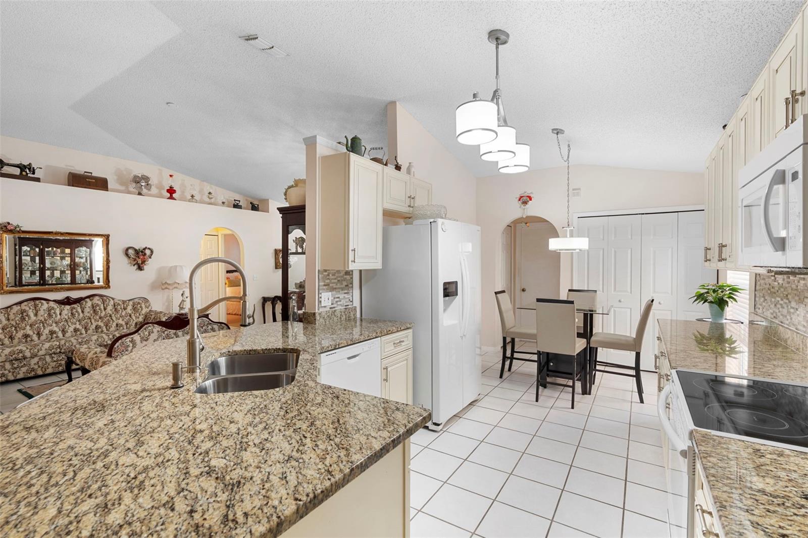 2242 WEKIVA RESERVE BLVD, APOPKA, FL, 32703