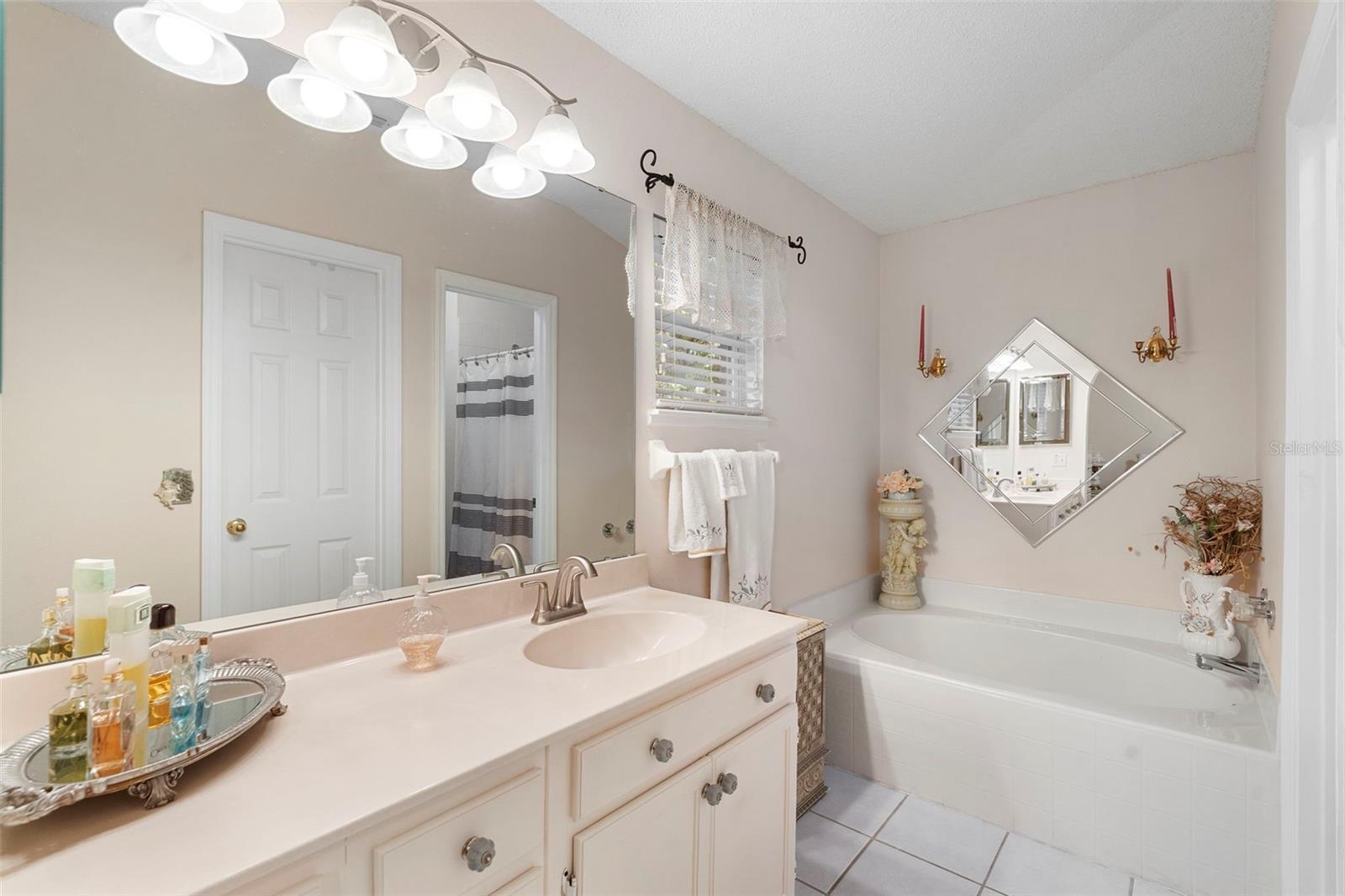 2242 WEKIVA RESERVE BLVD, APOPKA, FL, 32703