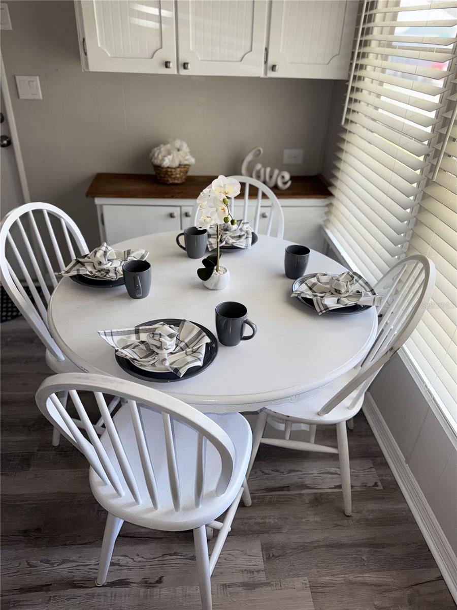 TB8412693 Property Photo