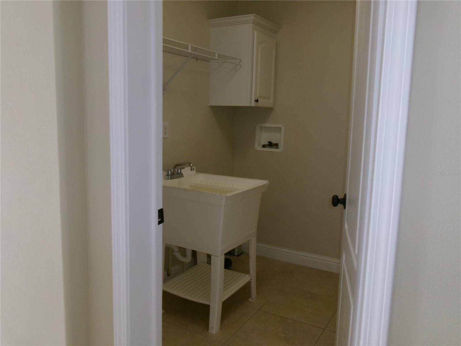 5835 COVENTRY DR, TAMPA, FL, 33615