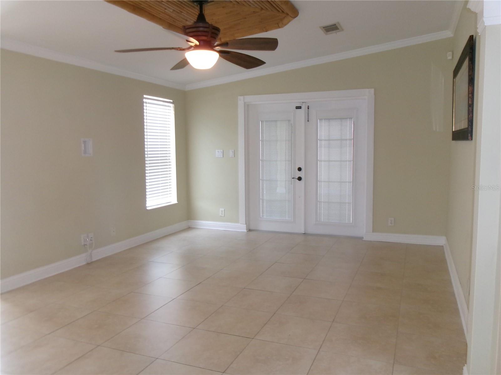 5835 COVENTRY DR, TAMPA, FL, 33615