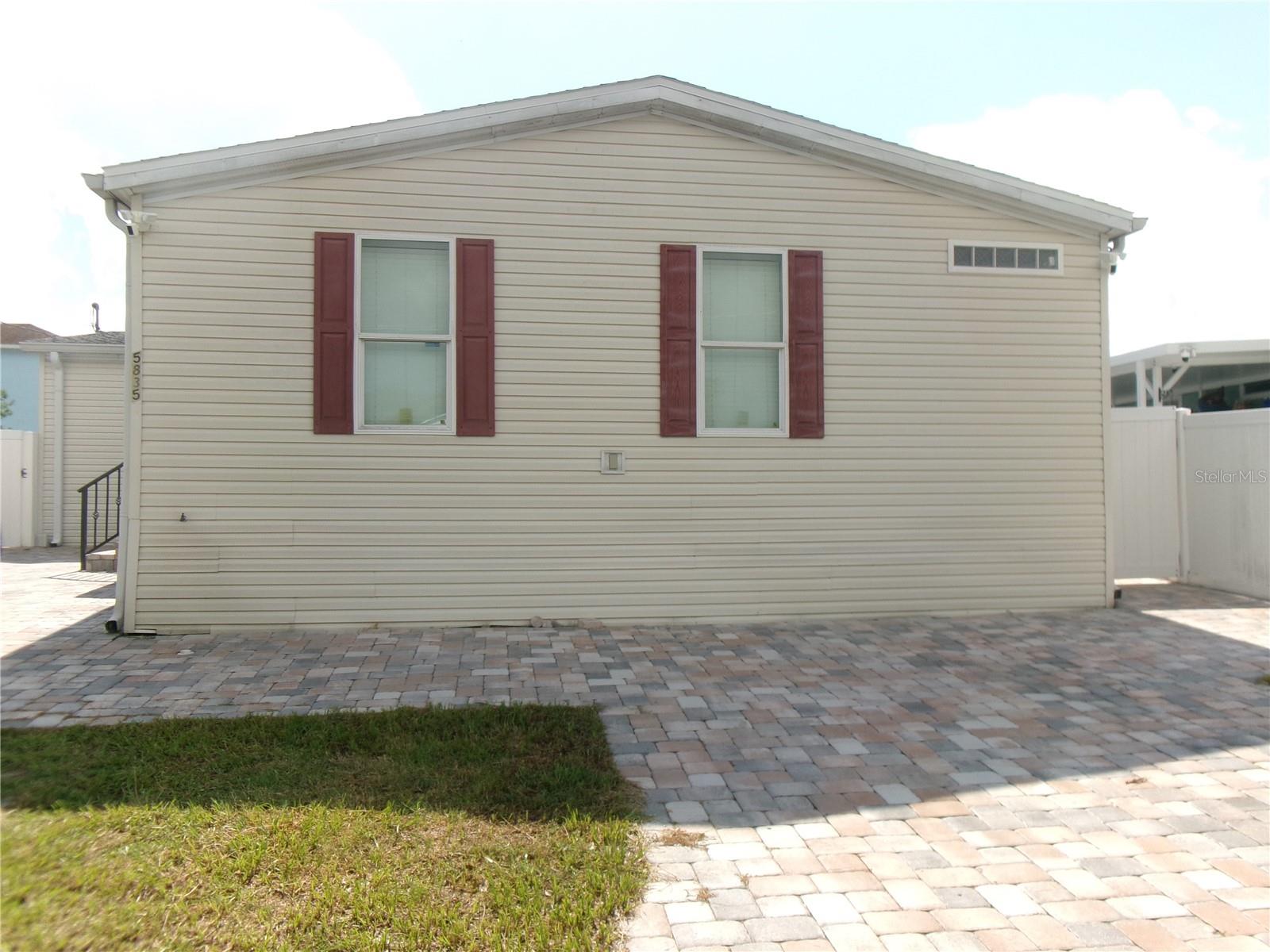 5835 COVENTRY DR, TAMPA, FL, 33615