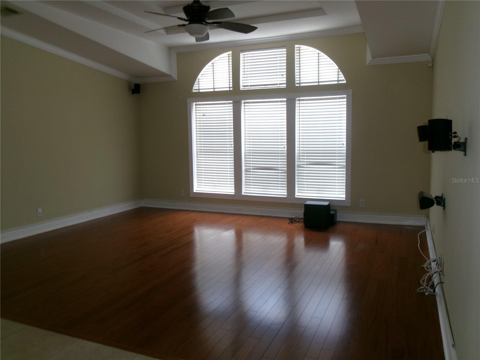 5835 COVENTRY DR, TAMPA, FL, 33615