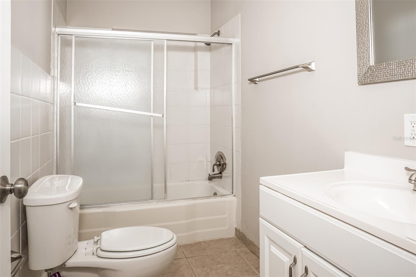 2524 32ND AVE E, BRADENTON, FL, 34208