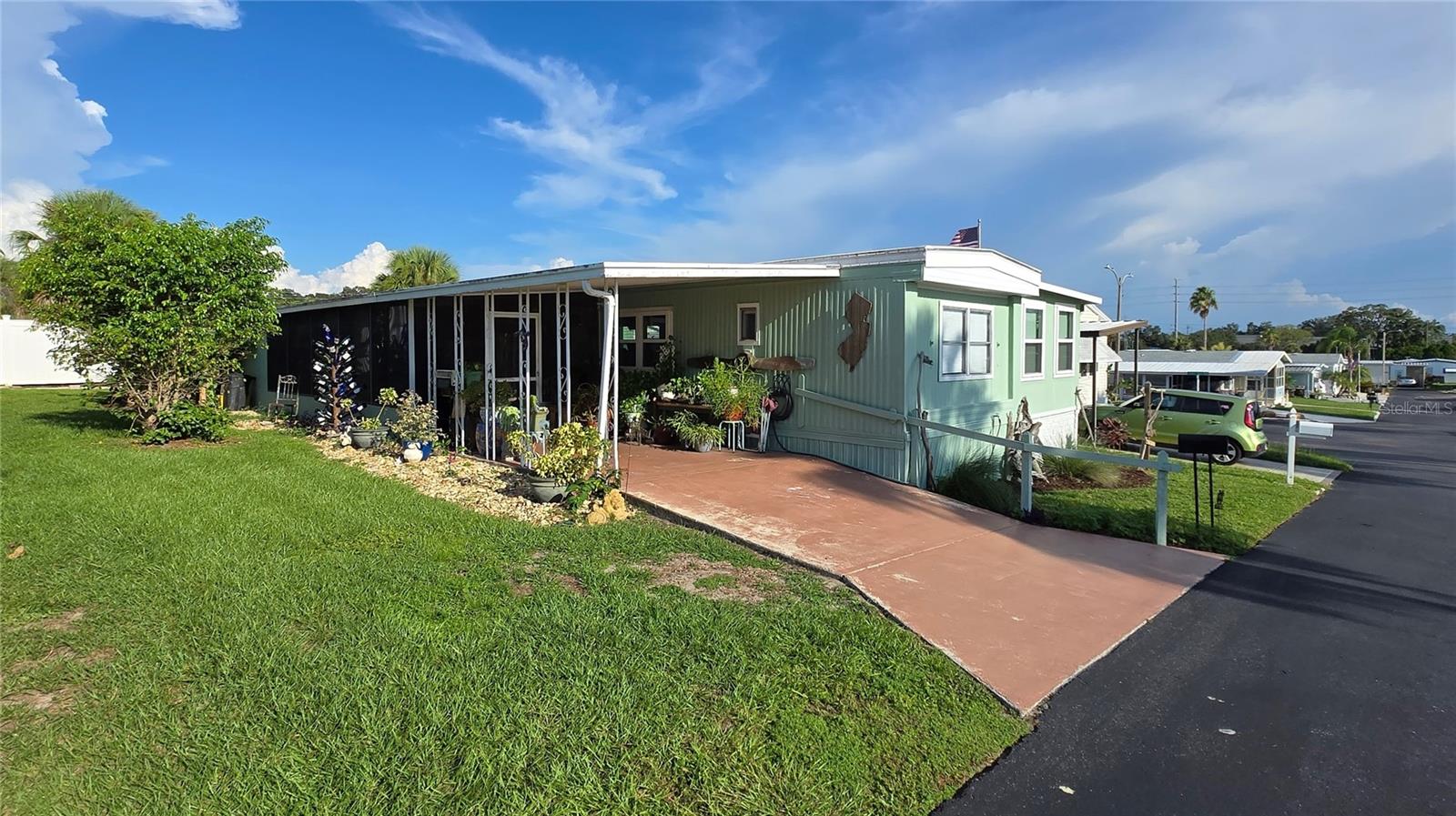 TB8412732 Property Photo