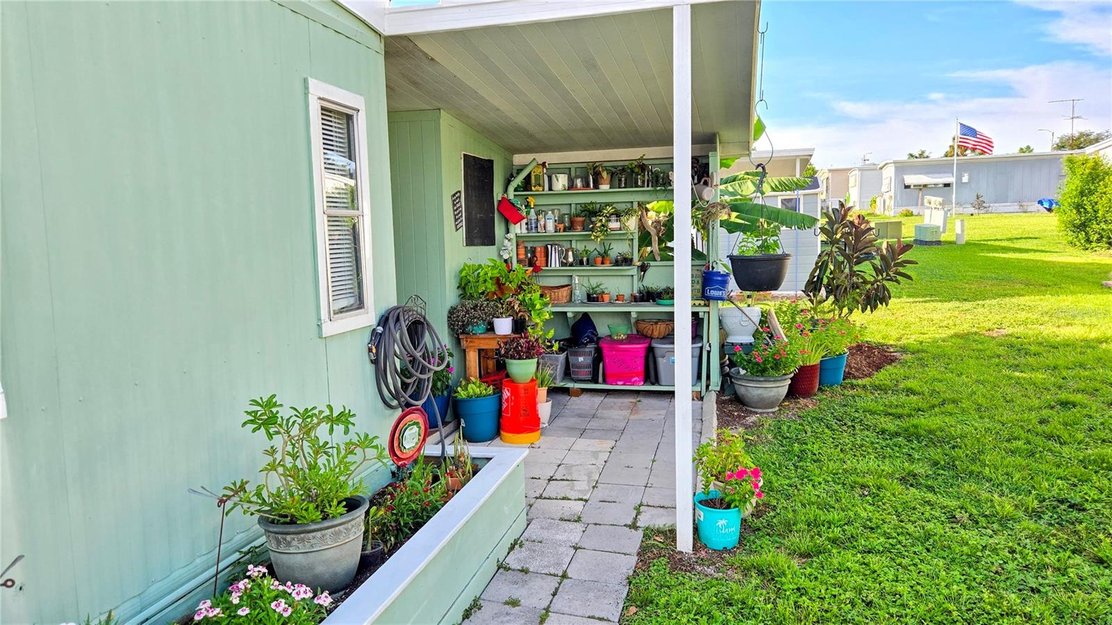 TB8412732 Property Photo