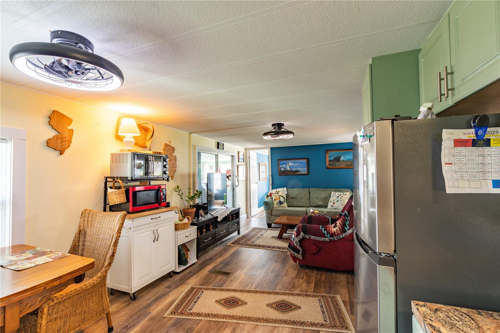 TB8412732 Property Photo