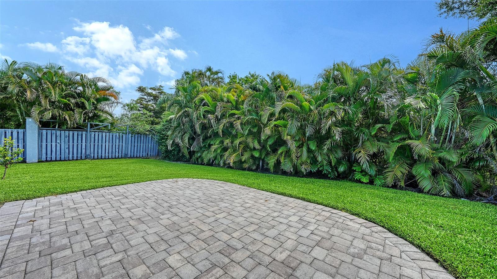 A4660540 Property Photo