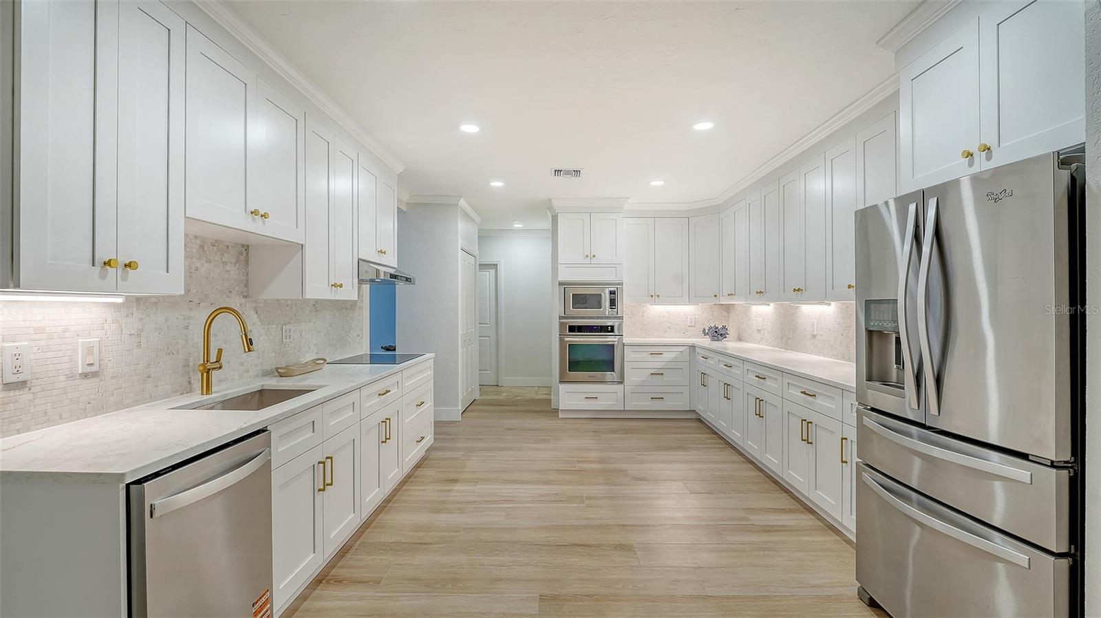A4660540 Property Photo