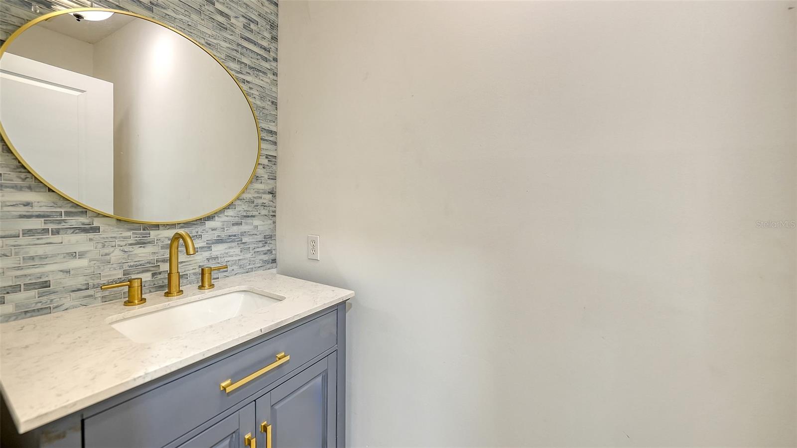 A4660540 Property Photo