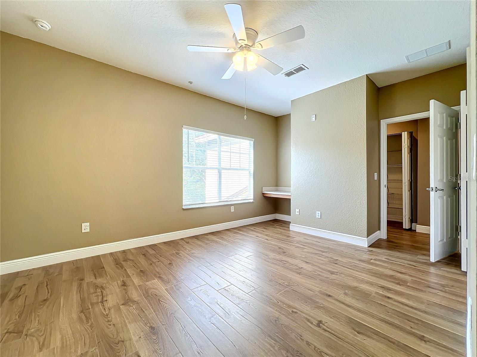 2586 GRAND CENTRAL PKWY #4, ORLANDO, FL, 32839