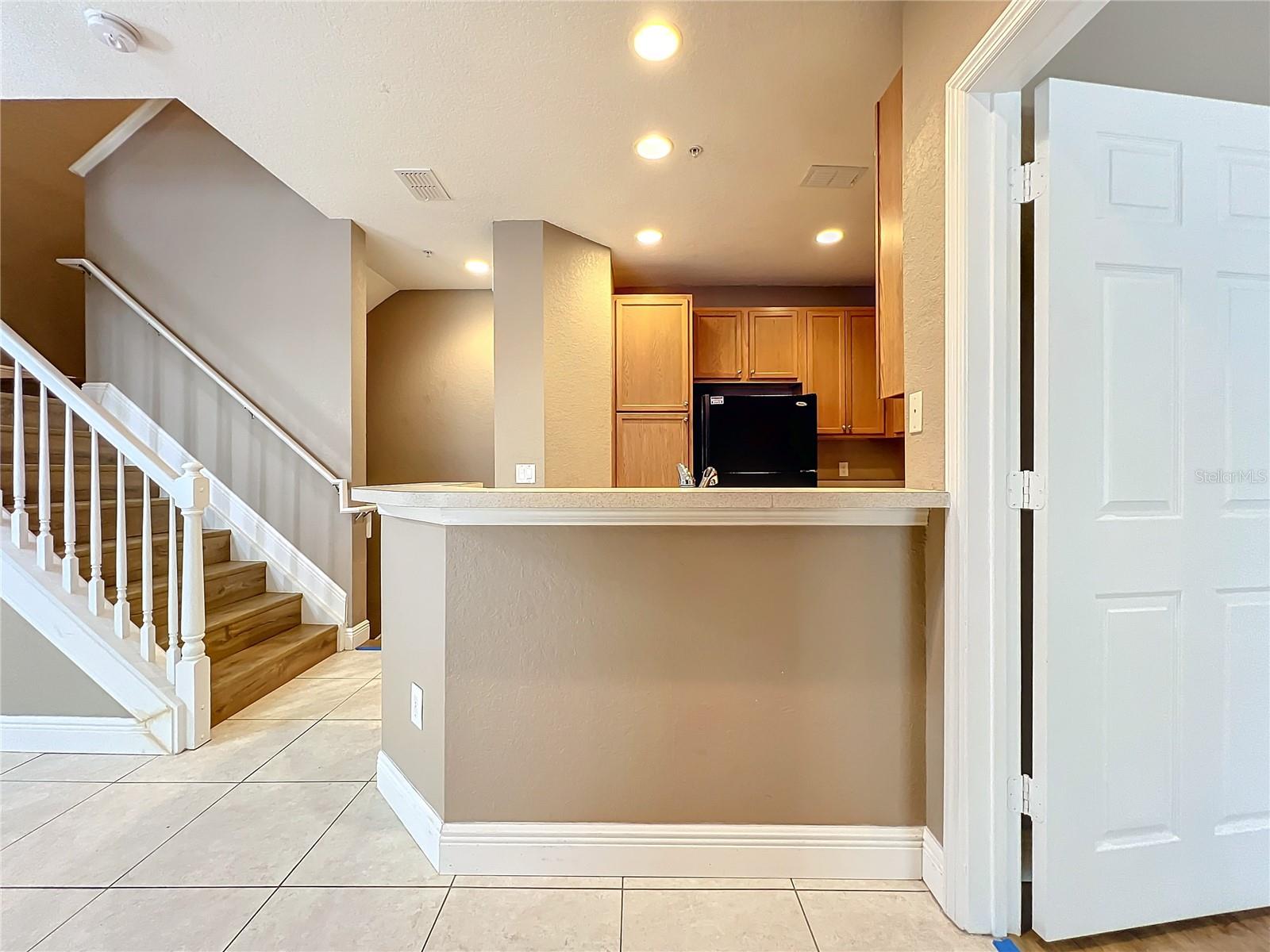 2586 GRAND CENTRAL PKWY #4, ORLANDO, FL, 32839