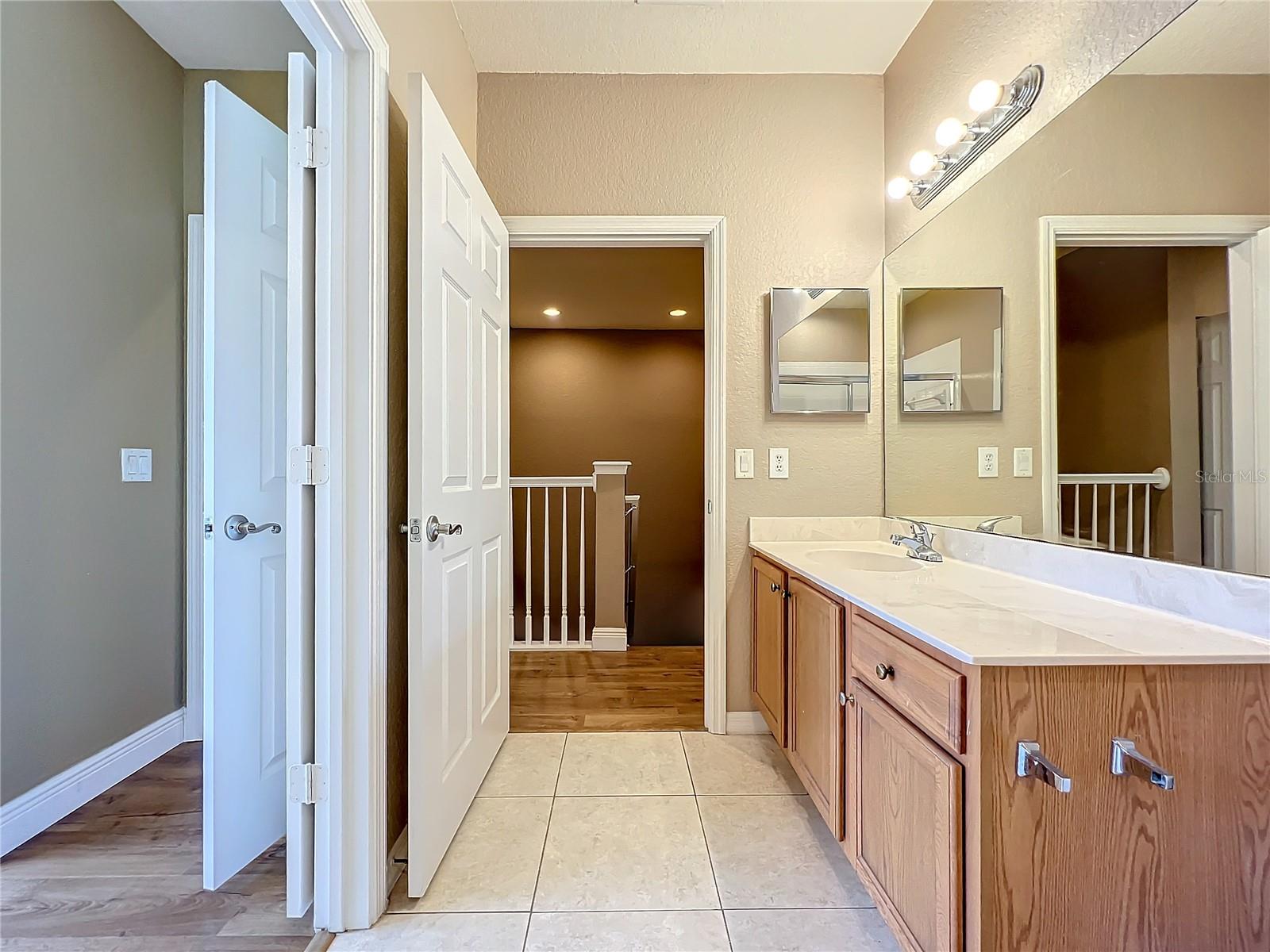 2586 GRAND CENTRAL PKWY #4, ORLANDO, FL, 32839