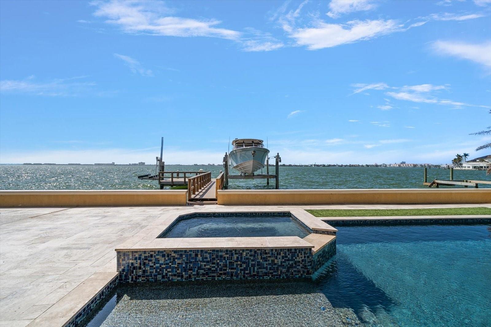 TB8412746 Property Photo