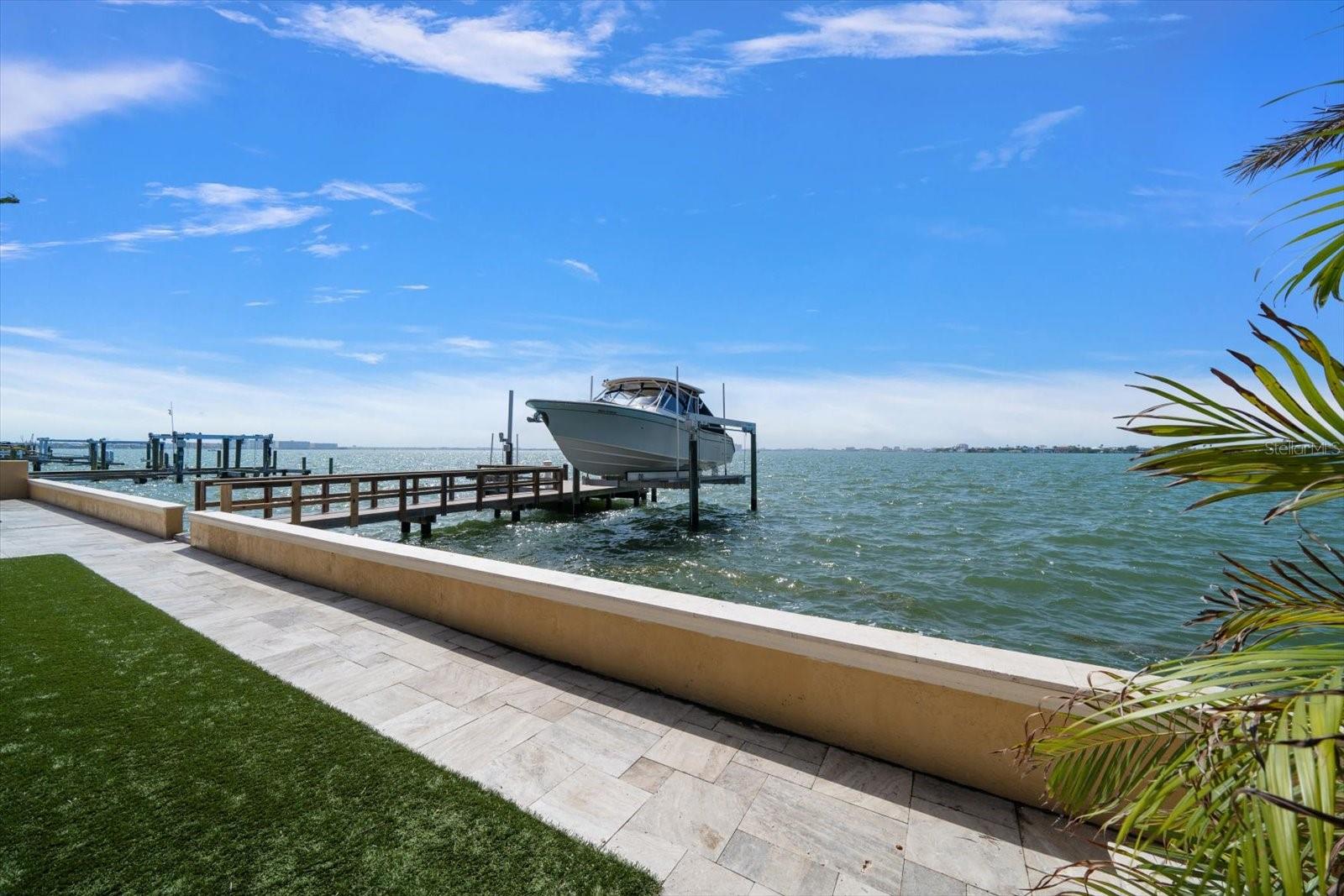 TB8412746 Property Photo