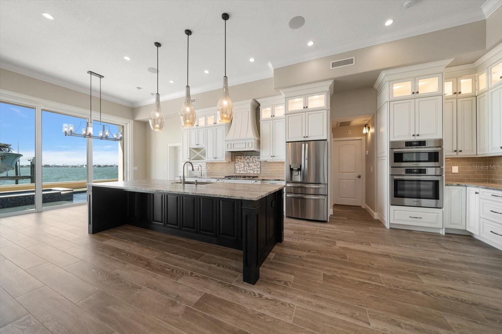 TB8412746 Property Photo