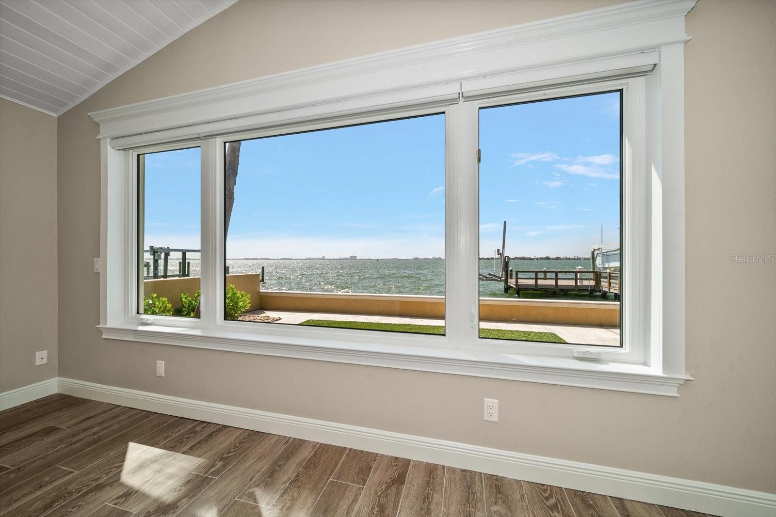 TB8412746 Property Photo