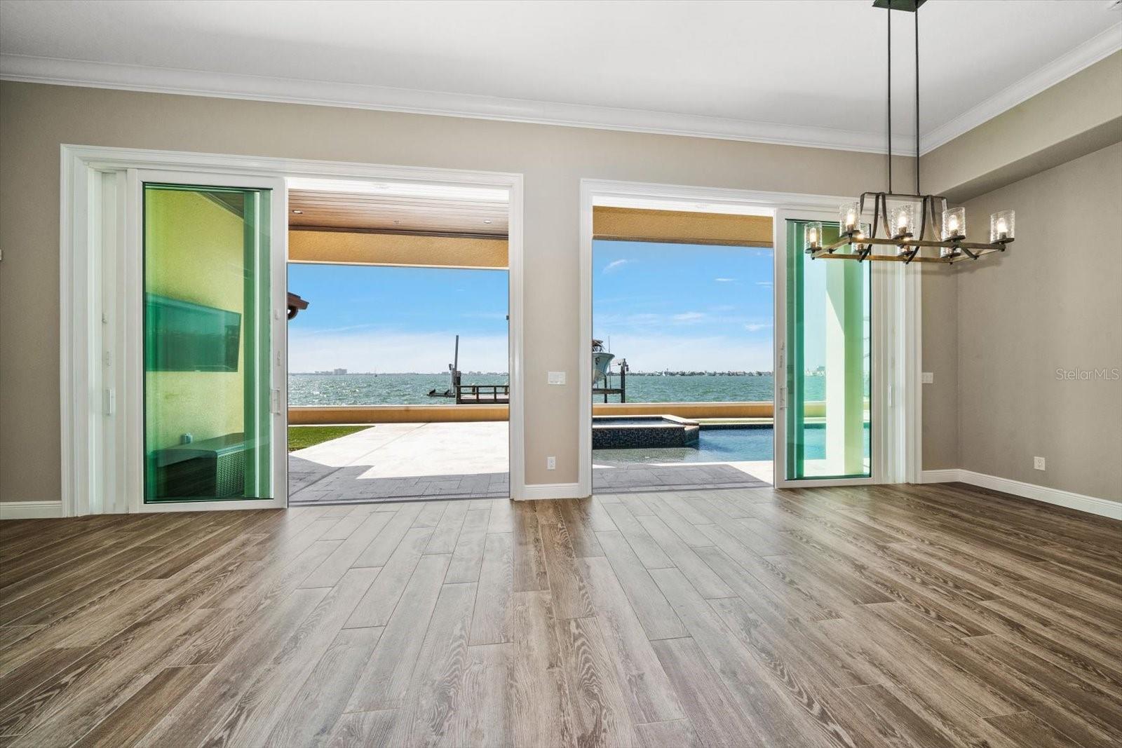 TB8412746 Property Photo