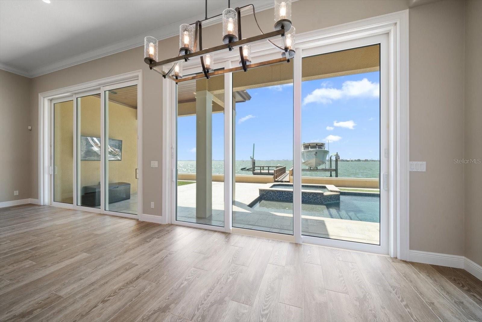 TB8412746 Property Photo