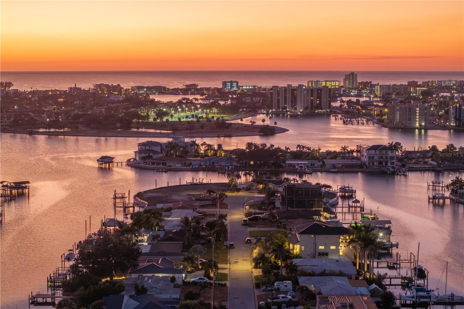 TB8412763 Property Photo