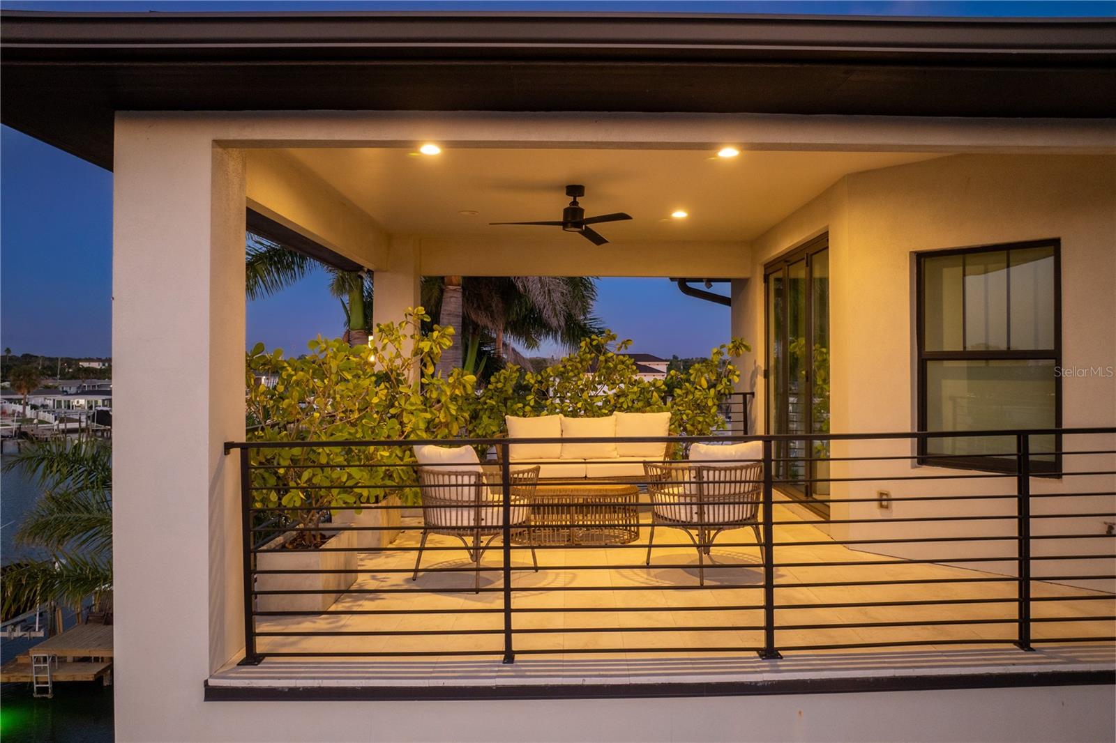 TB8412763 Property Photo