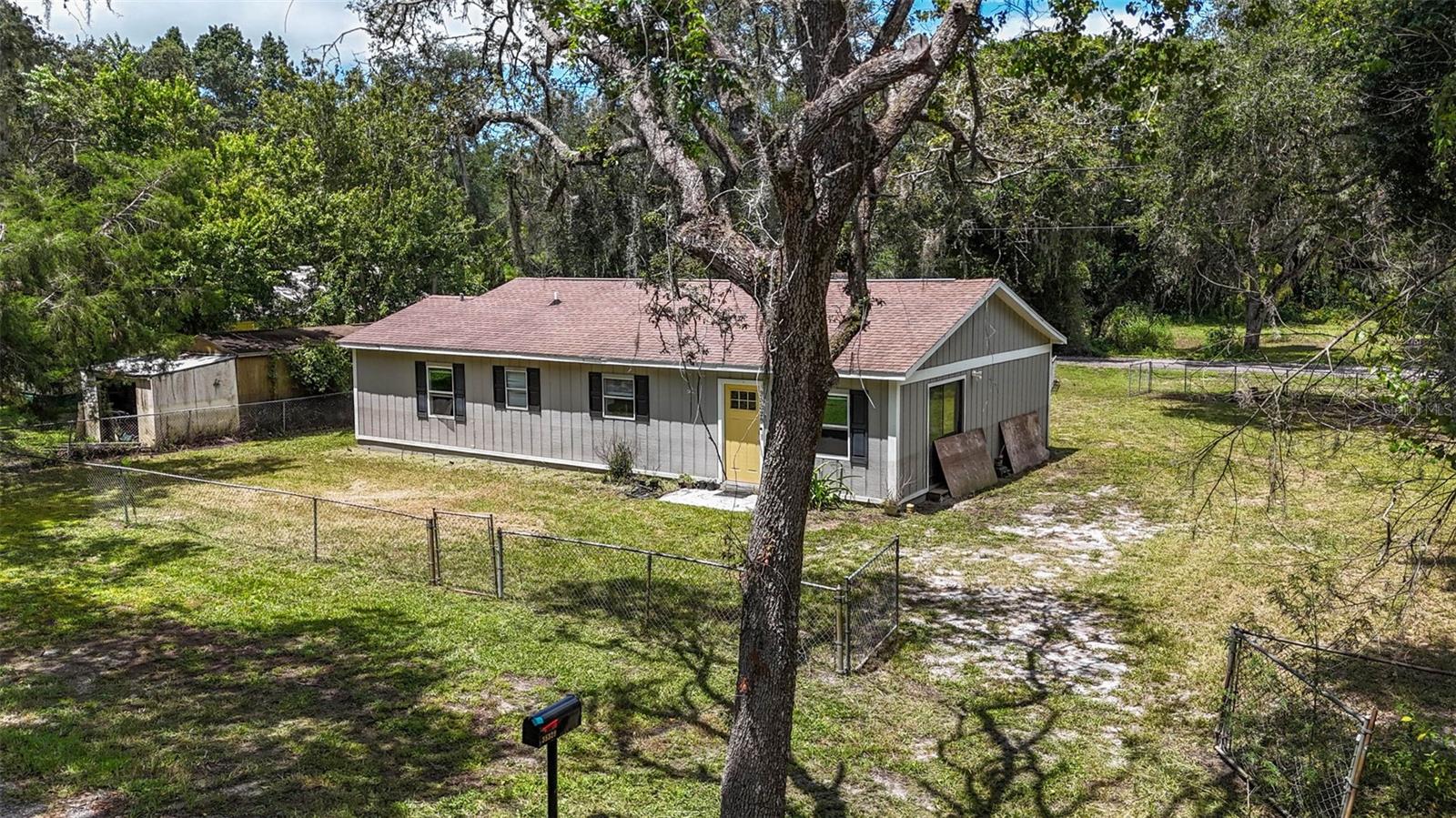 TB8412815 Property Photo