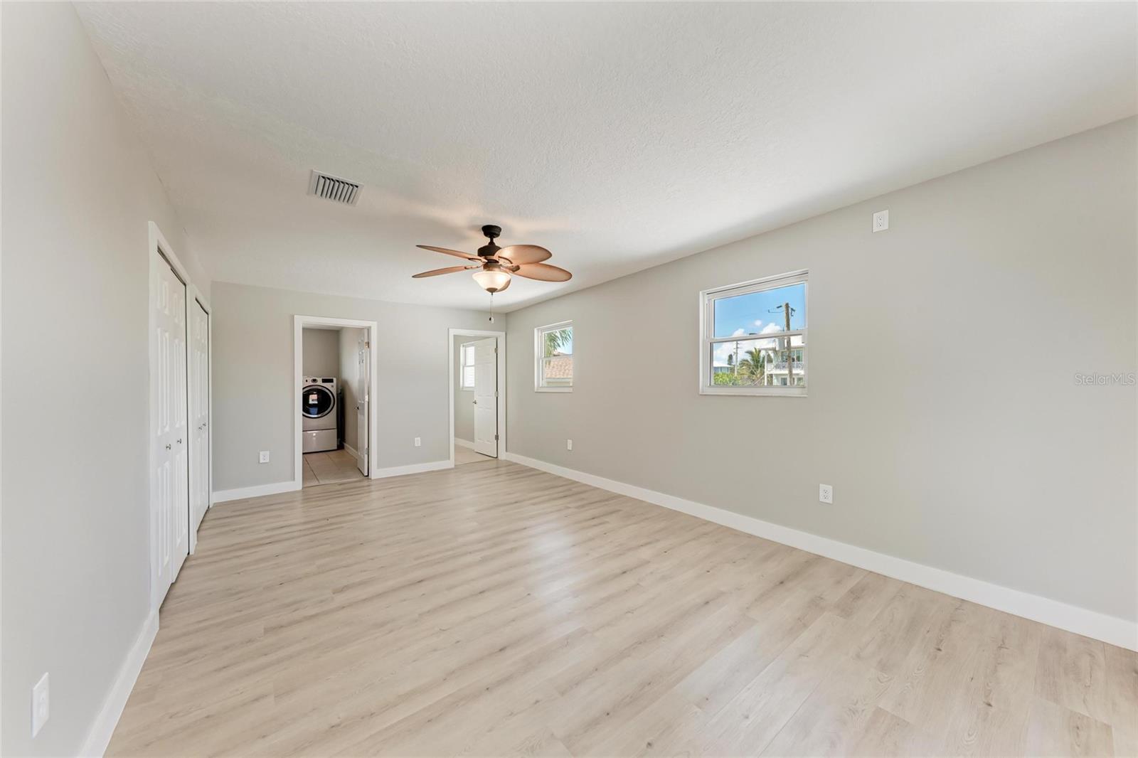 A4660575 Property Photo