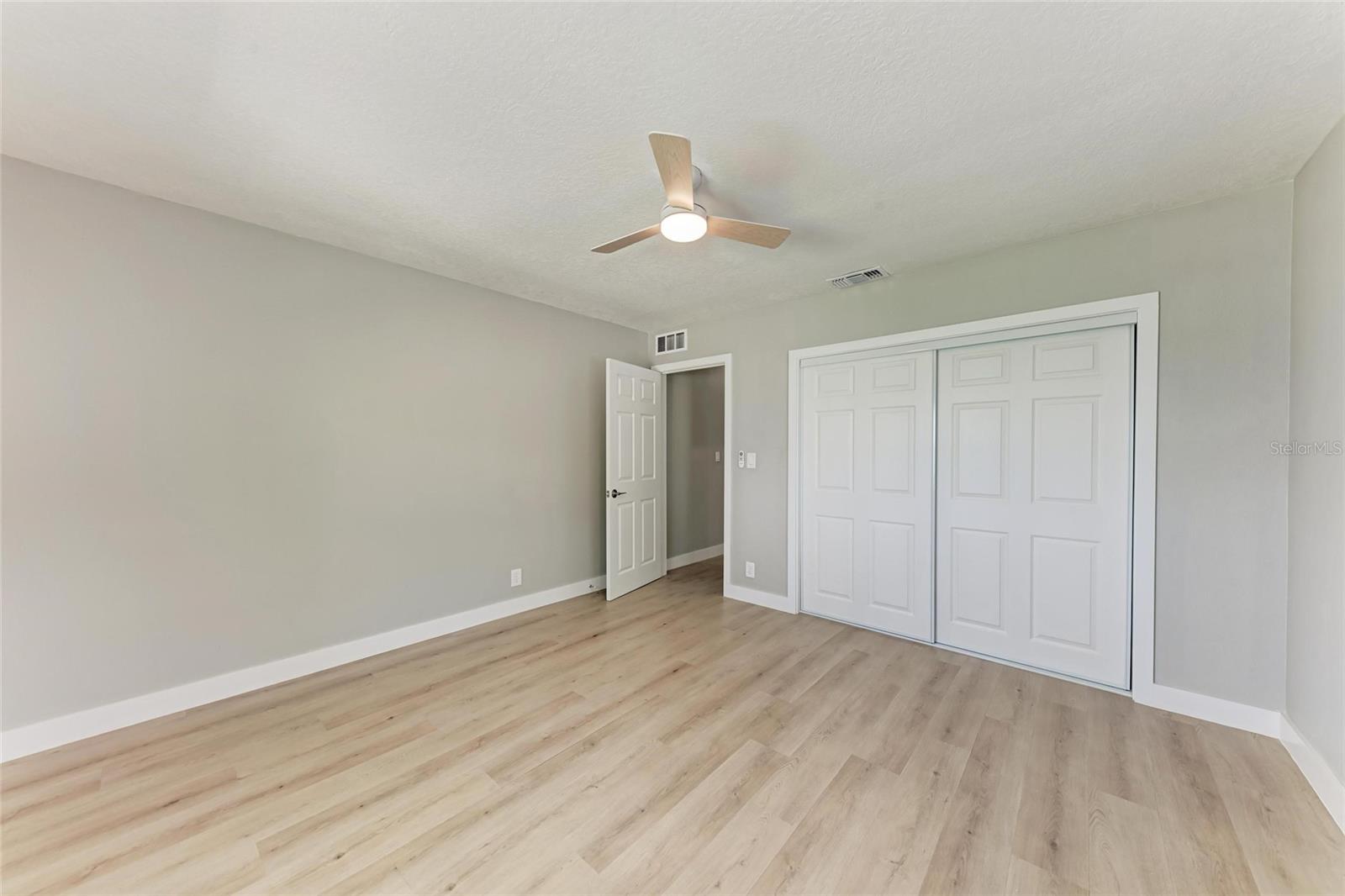 A4660575 Property Photo