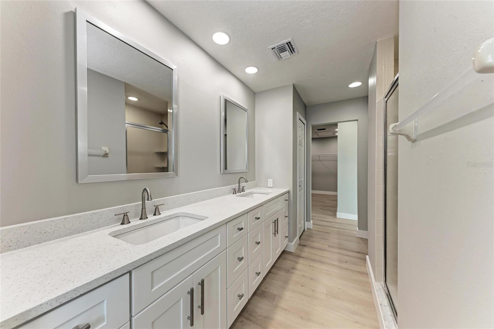 A4660575 Property Photo