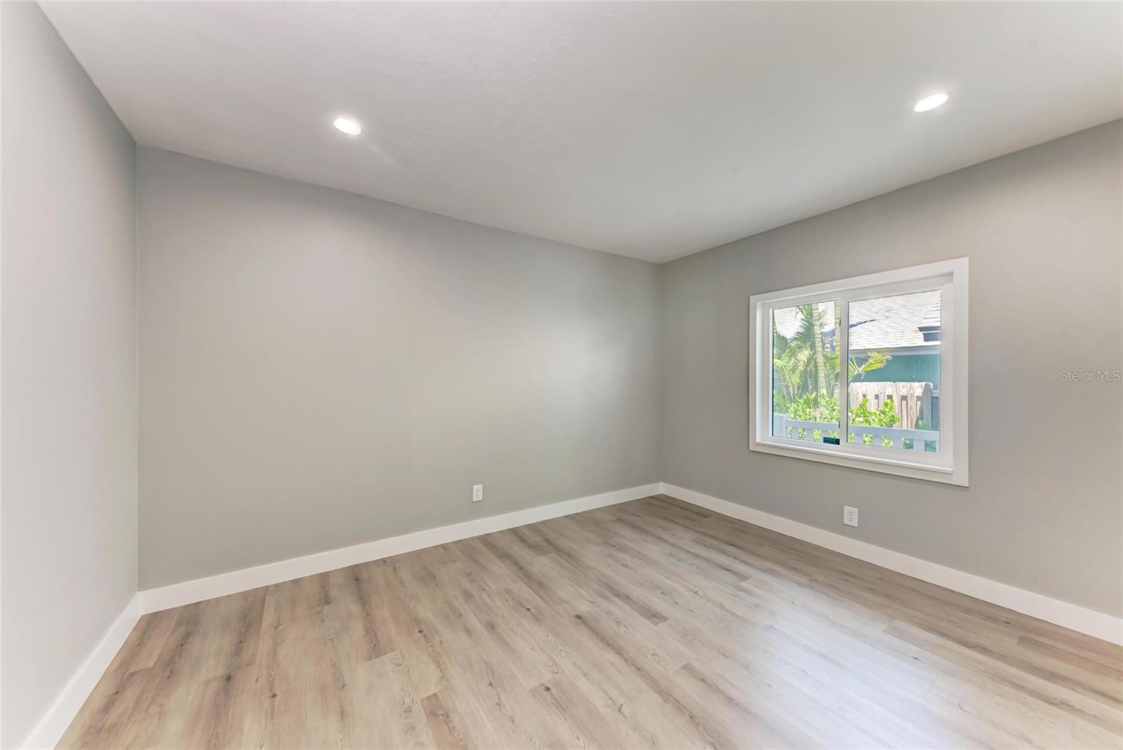 A4660575 Property Photo