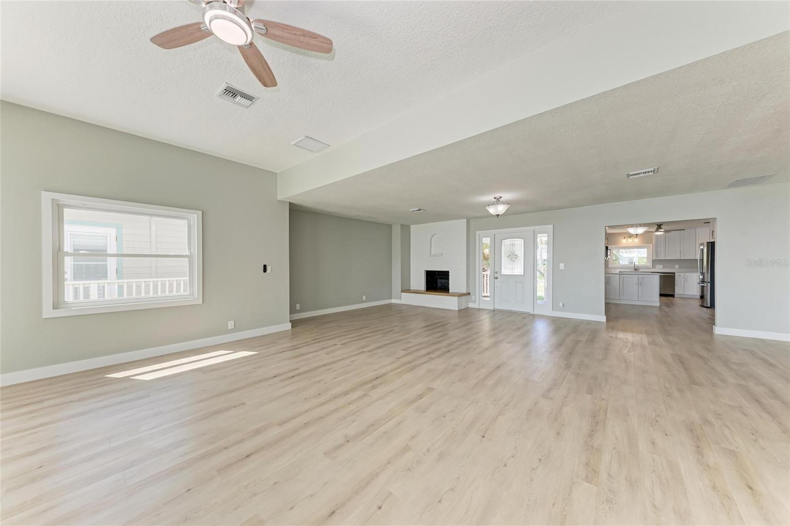 A4660575 Property Photo