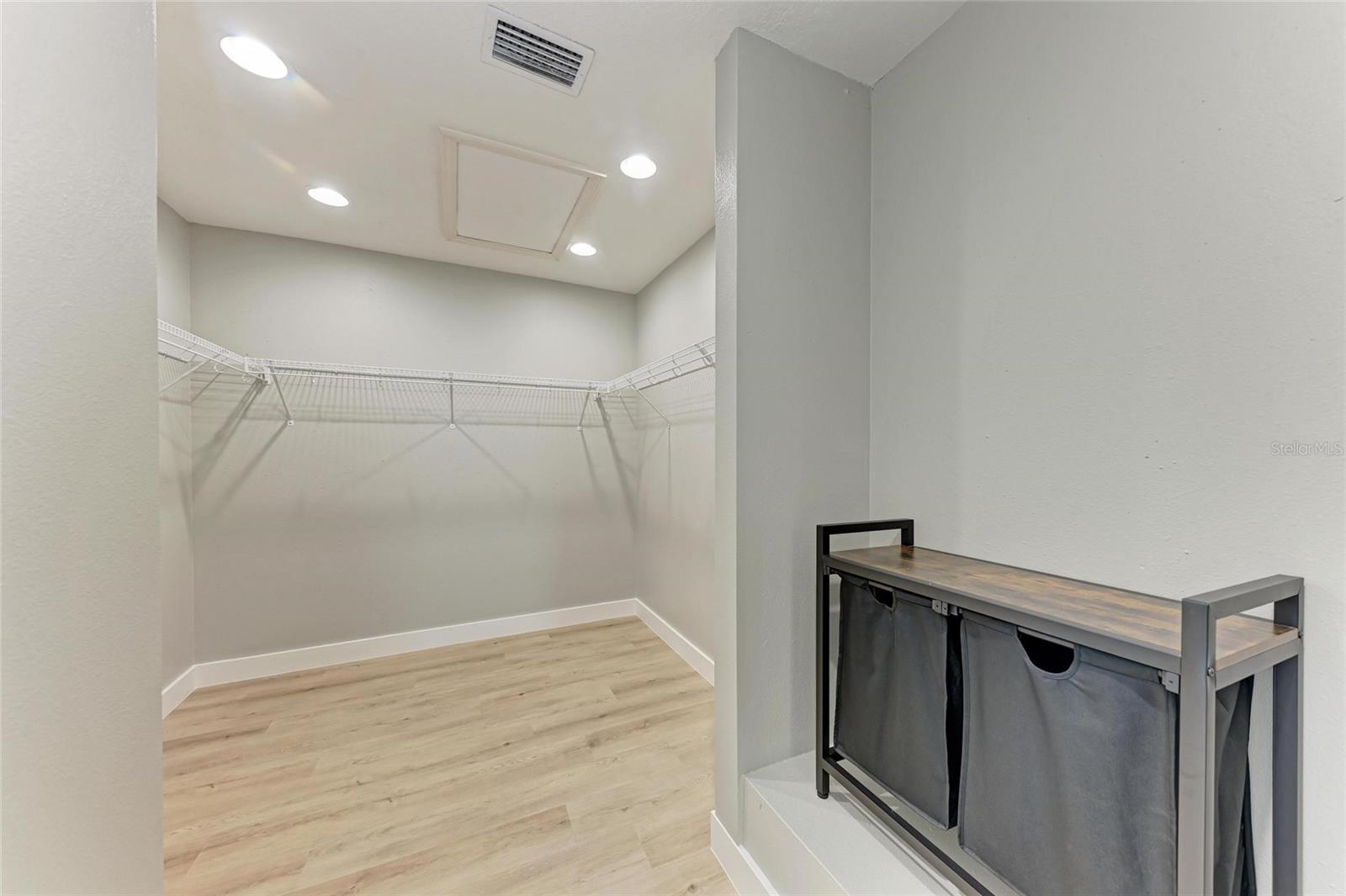 A4660575 Property Photo