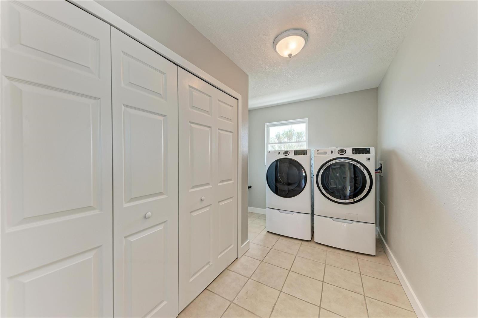 A4660575 Property Photo