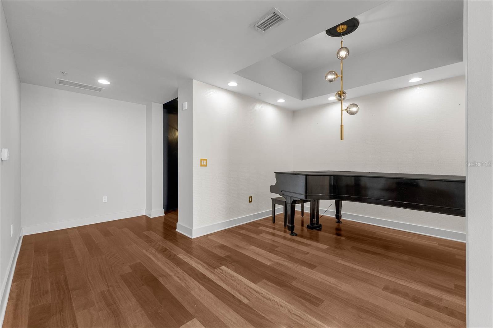 260 S OSCEOLA AVE #607, ORLANDO, FL, 32801