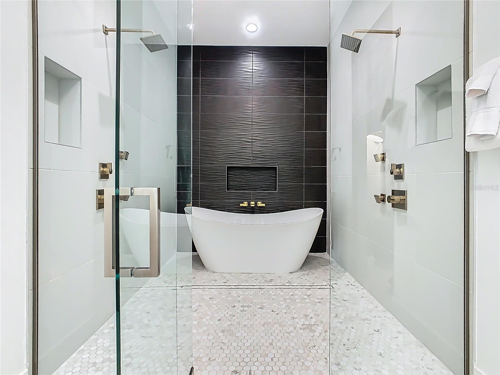 O6332017 Property Photo