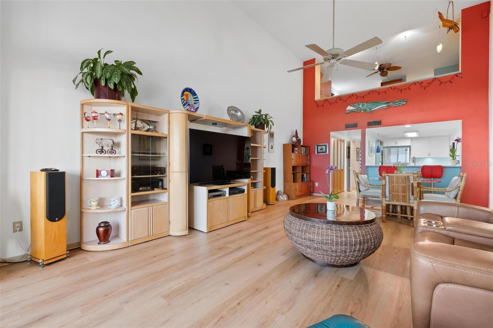 1007 GULF DR N #208, BRADENTON BEACH, FL, 34217