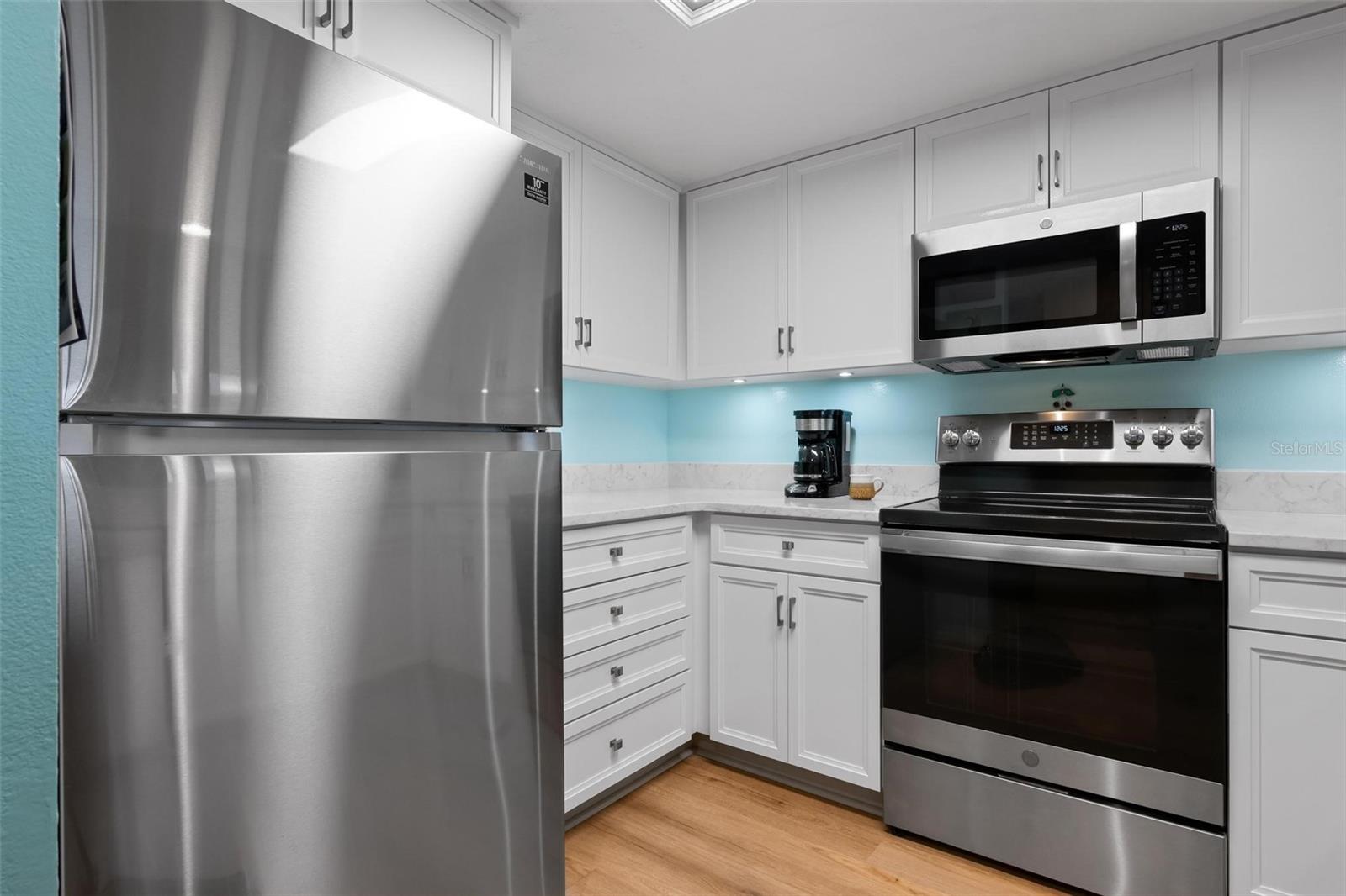 1007 GULF DR N #208, BRADENTON BEACH, FL, 34217