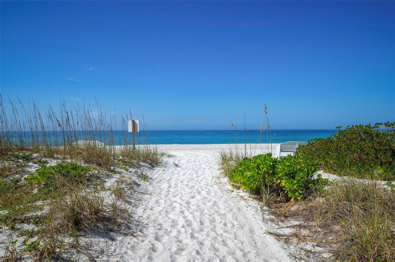 1007 GULF DR N #208, BRADENTON BEACH, FL, 34217