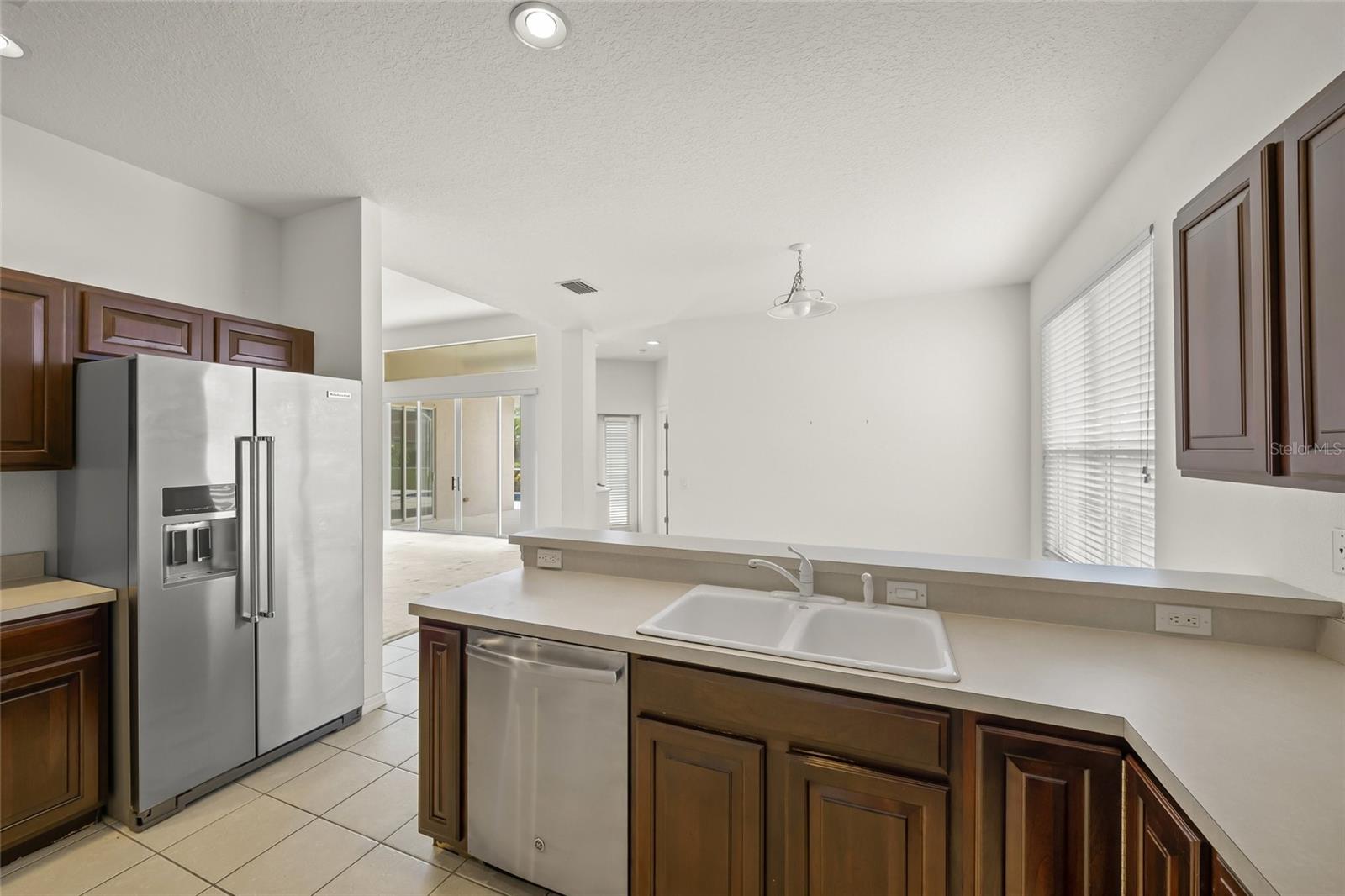 A4660615 Property Photo