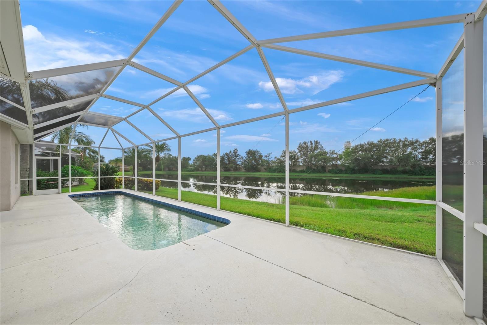 A4660615 Property Photo