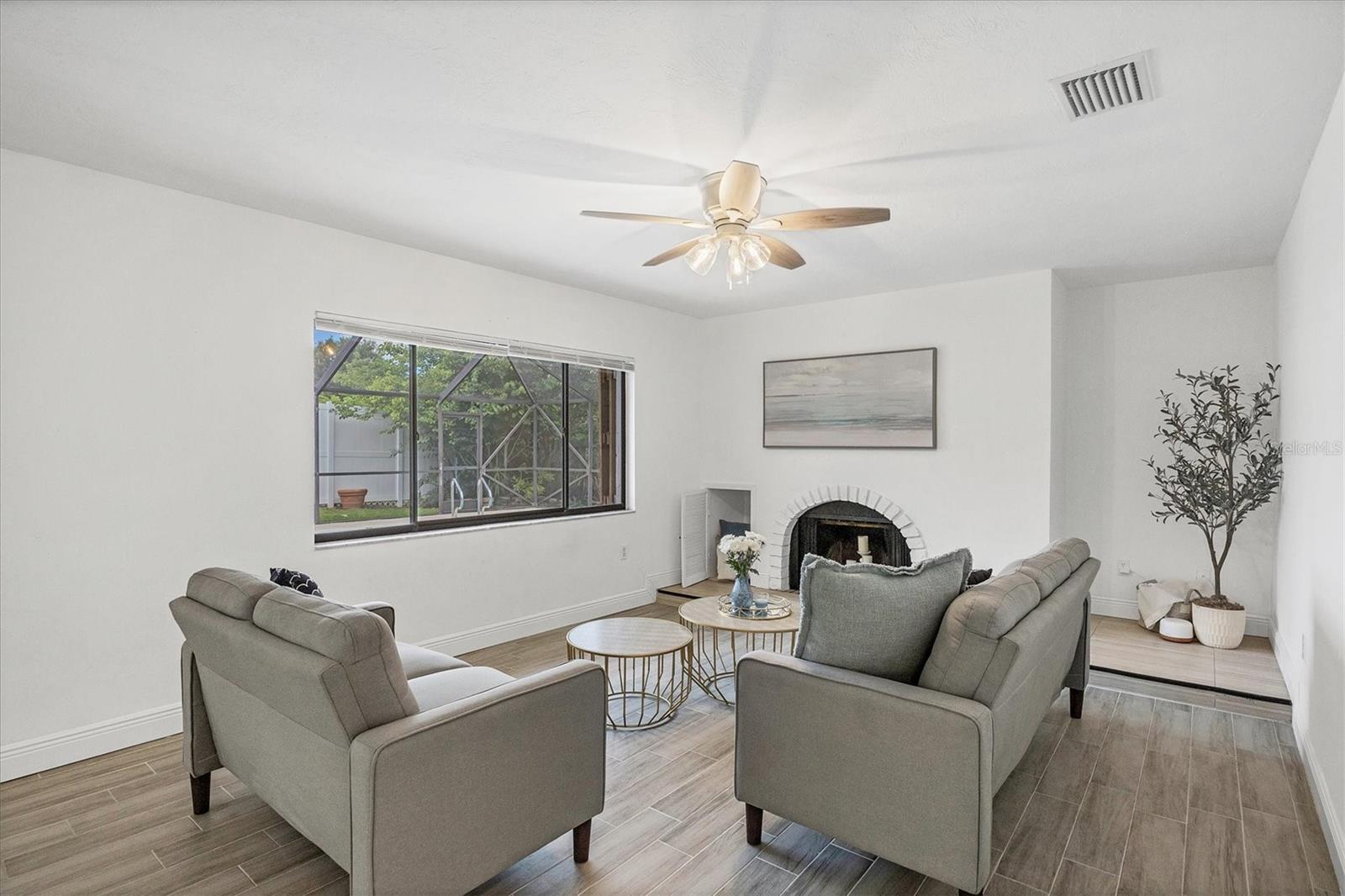 A4660666 Property Photo