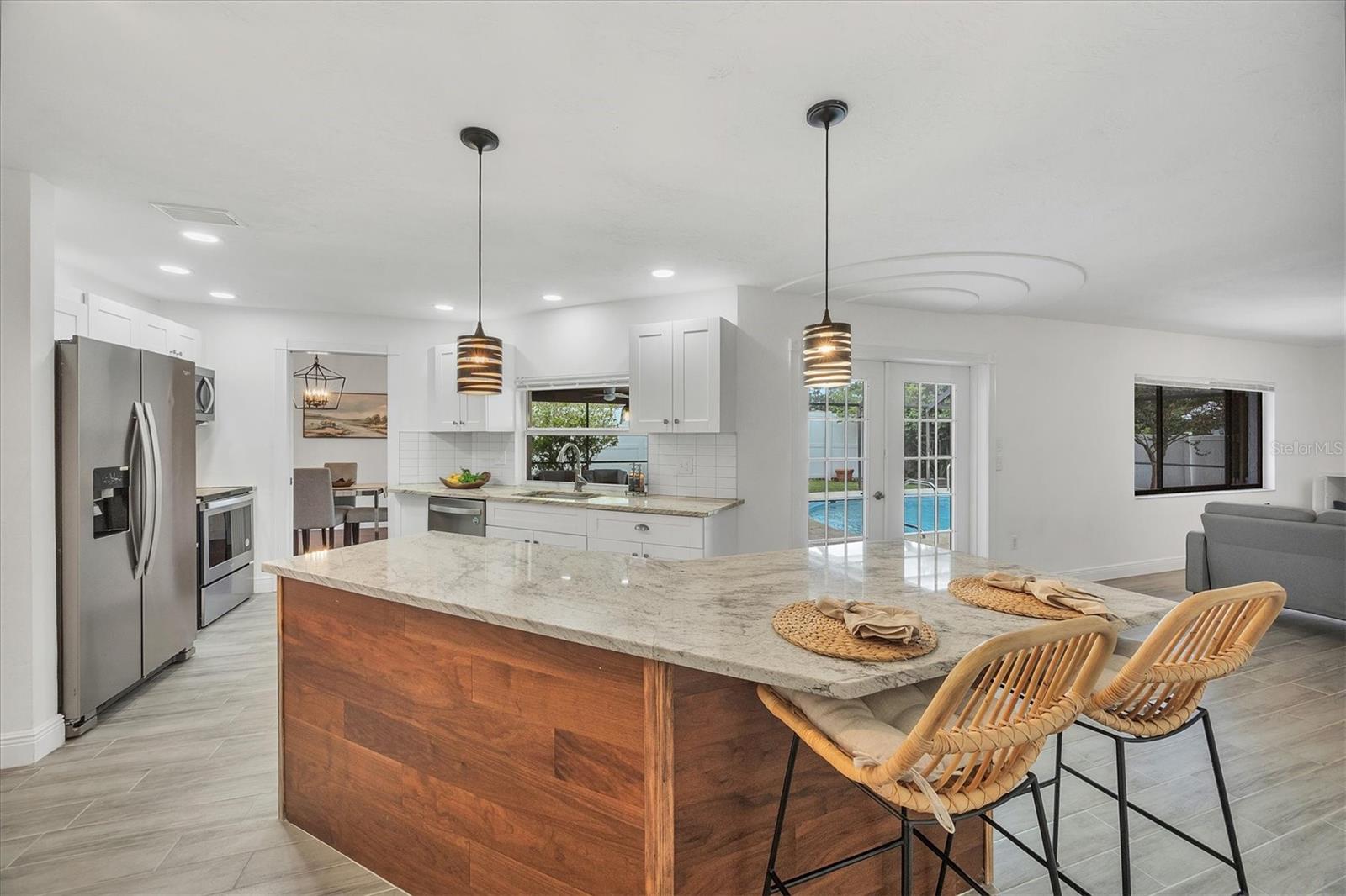 A4660666 Property Photo