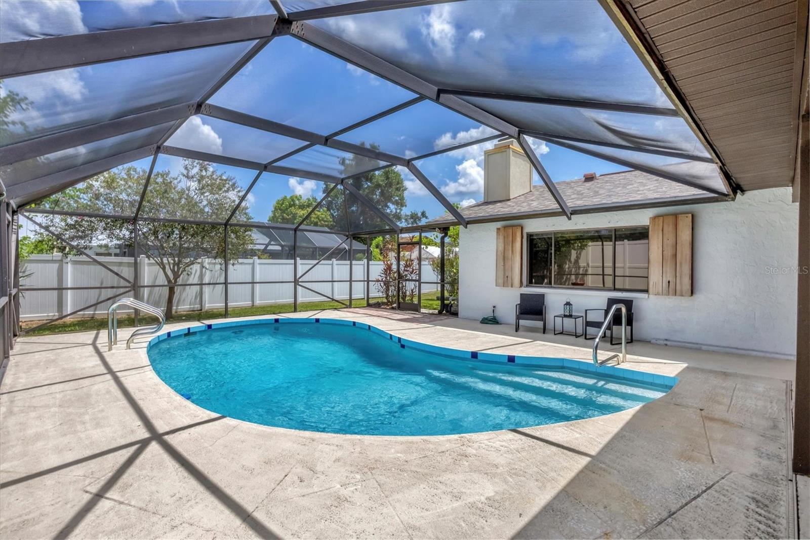A4660666 Property Photo