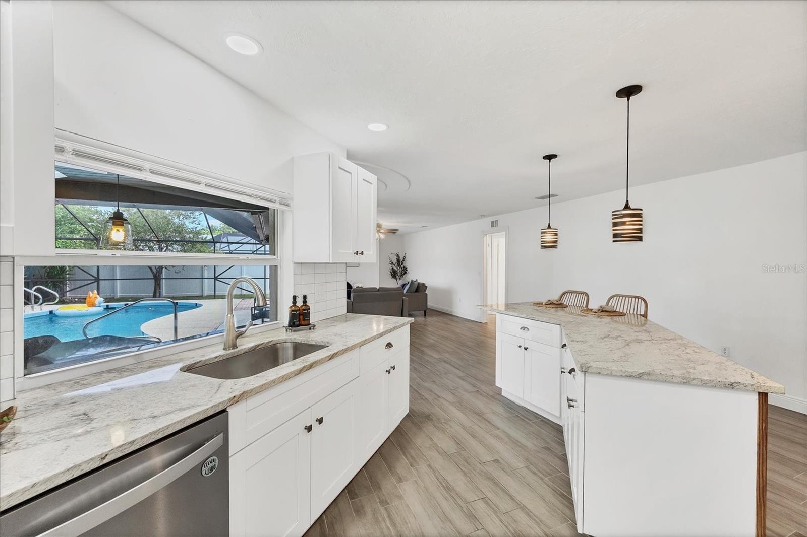 A4660666 Property Photo