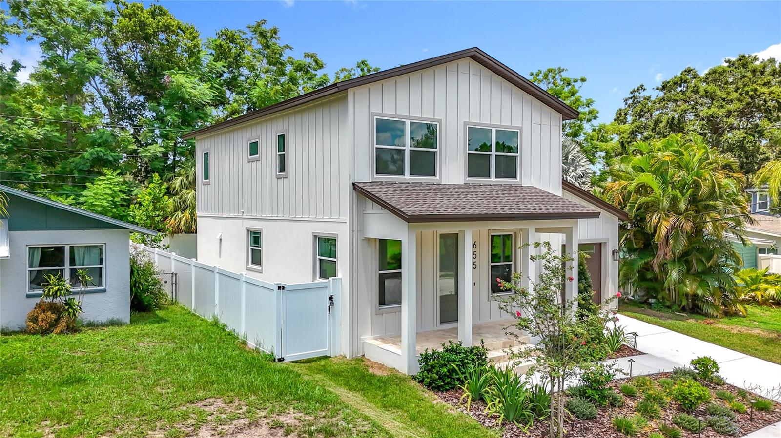 Step into timeless modern living with this beautifully crafted 2-story single-family home featuring 3 bedrooms, 2.5 bathrooms, and a 1-car garage.